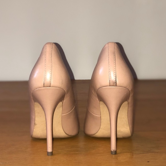 Steve Madden Galleryy Pumps - Picture 4 of 5